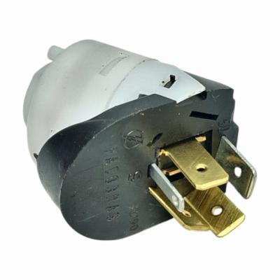 53900